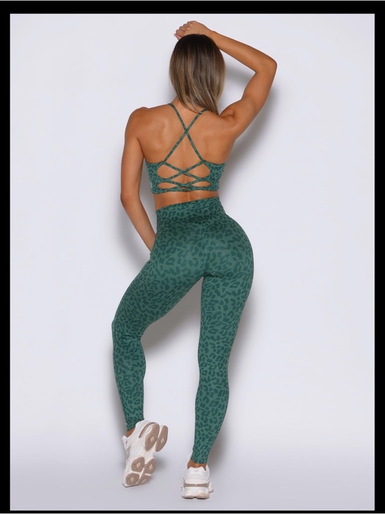 Bombshell Set - Picture 2 of 9